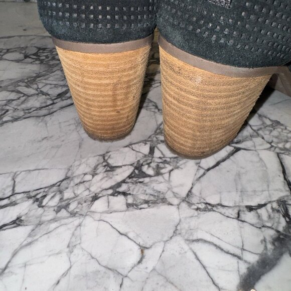 Tom’s Women’s 8.5 Black Open Toe Perforated Bootie Ankle - Picture 7 of 7